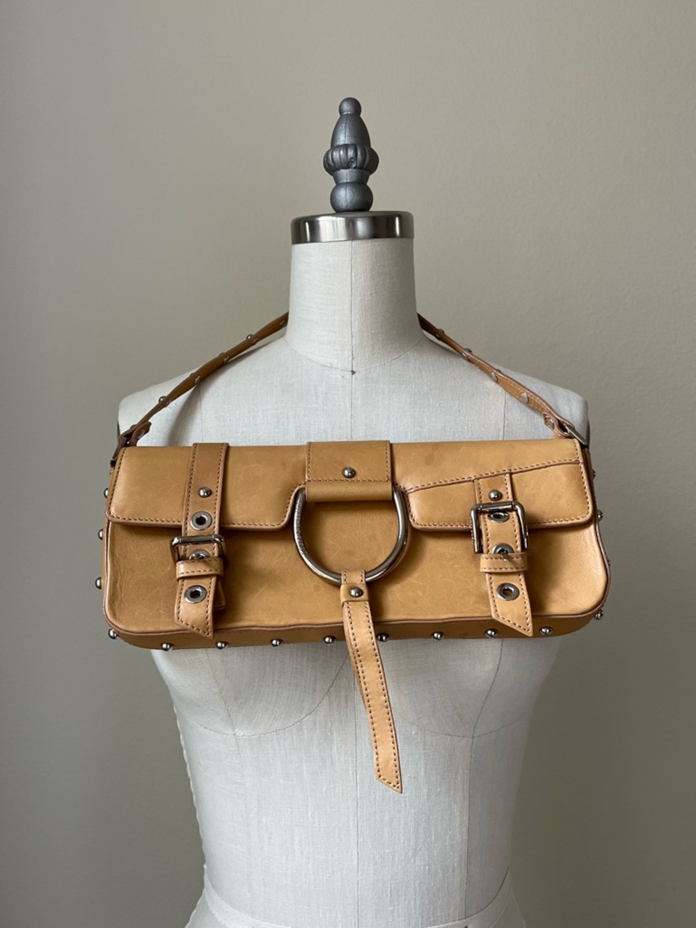 Dolce & Gabbana Tan Leather Shoulder Bag - Picture 2 of 4